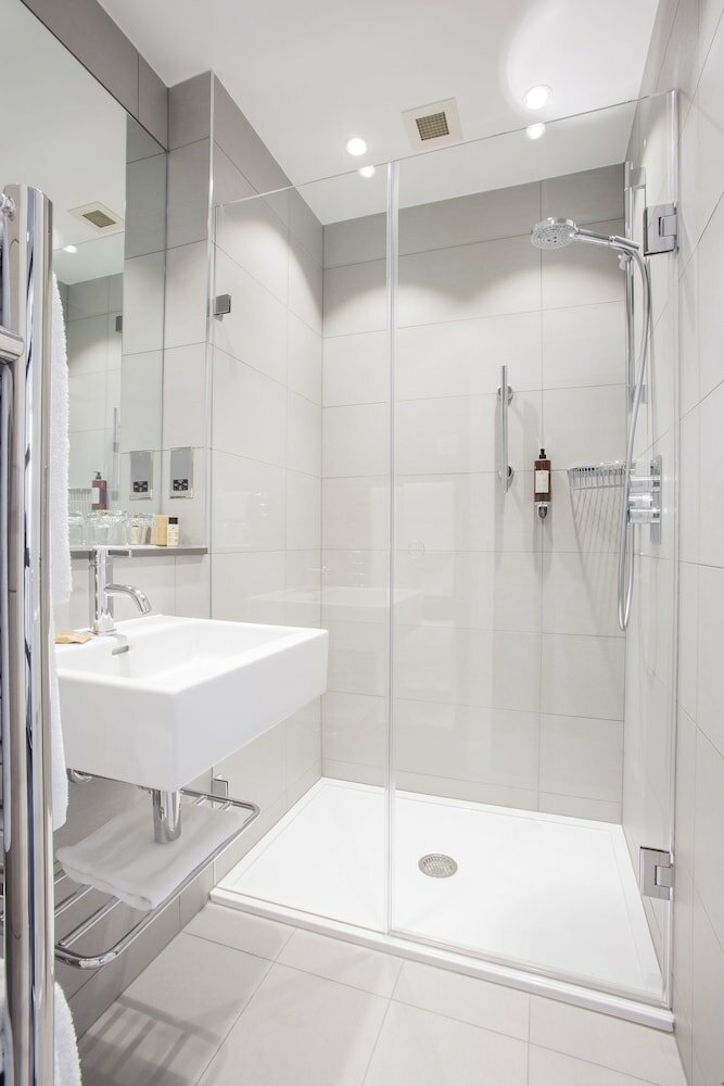 Фото Astor Court Hotel