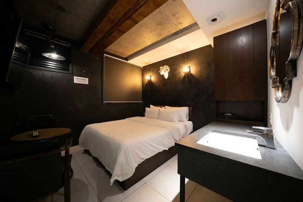 Фото H Avenue Hotel Gangnam Yeoksam