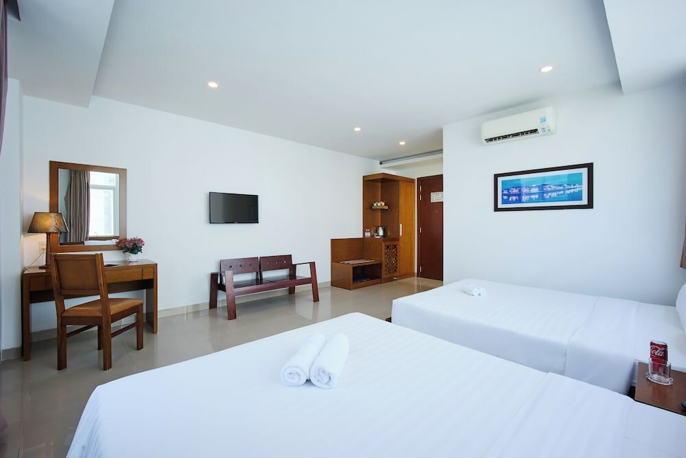 Фото Golden Light Hotel