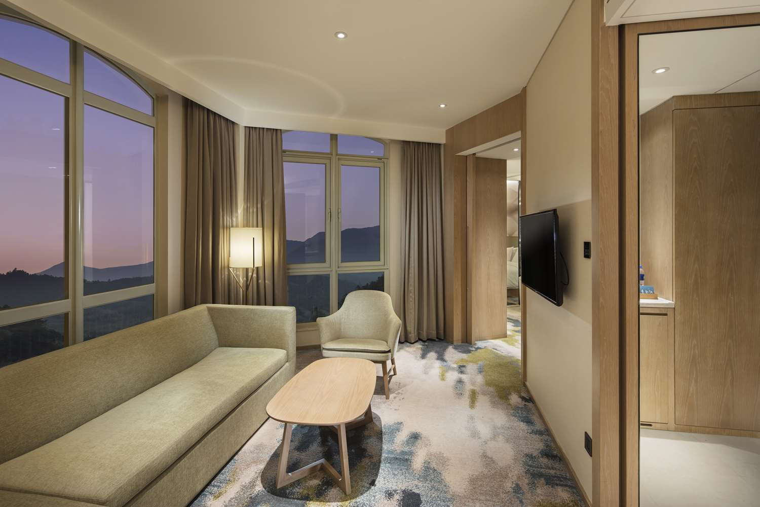 Фото Hilton Garden Inn Hangzhou Lu'niao