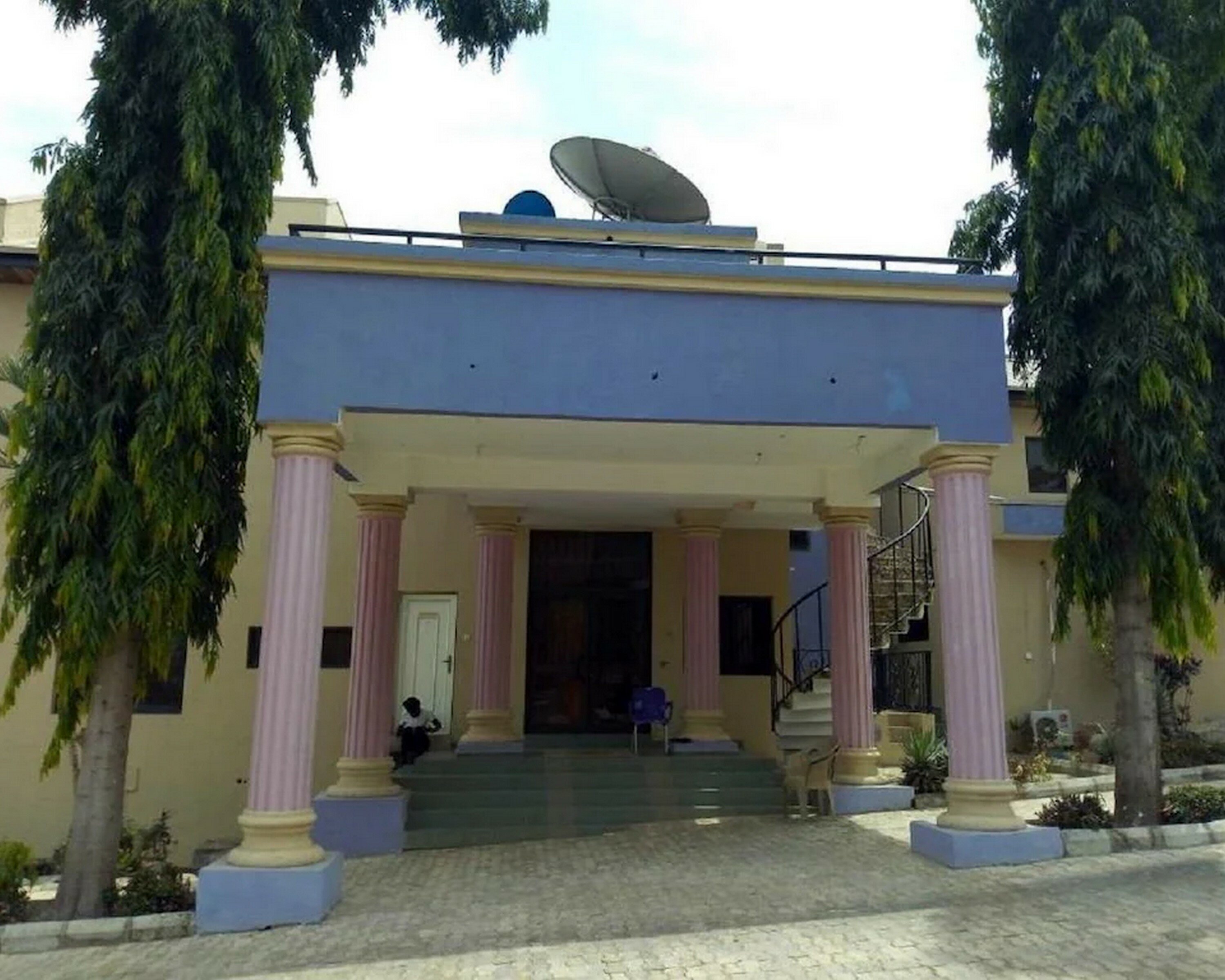 Фото отеля 2