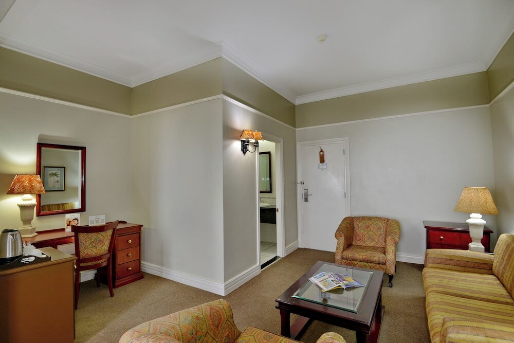 Фото The Balmoral Hotel