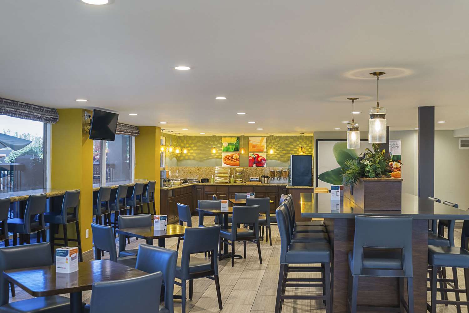 Фото Quality Inn Phoenix North I-17