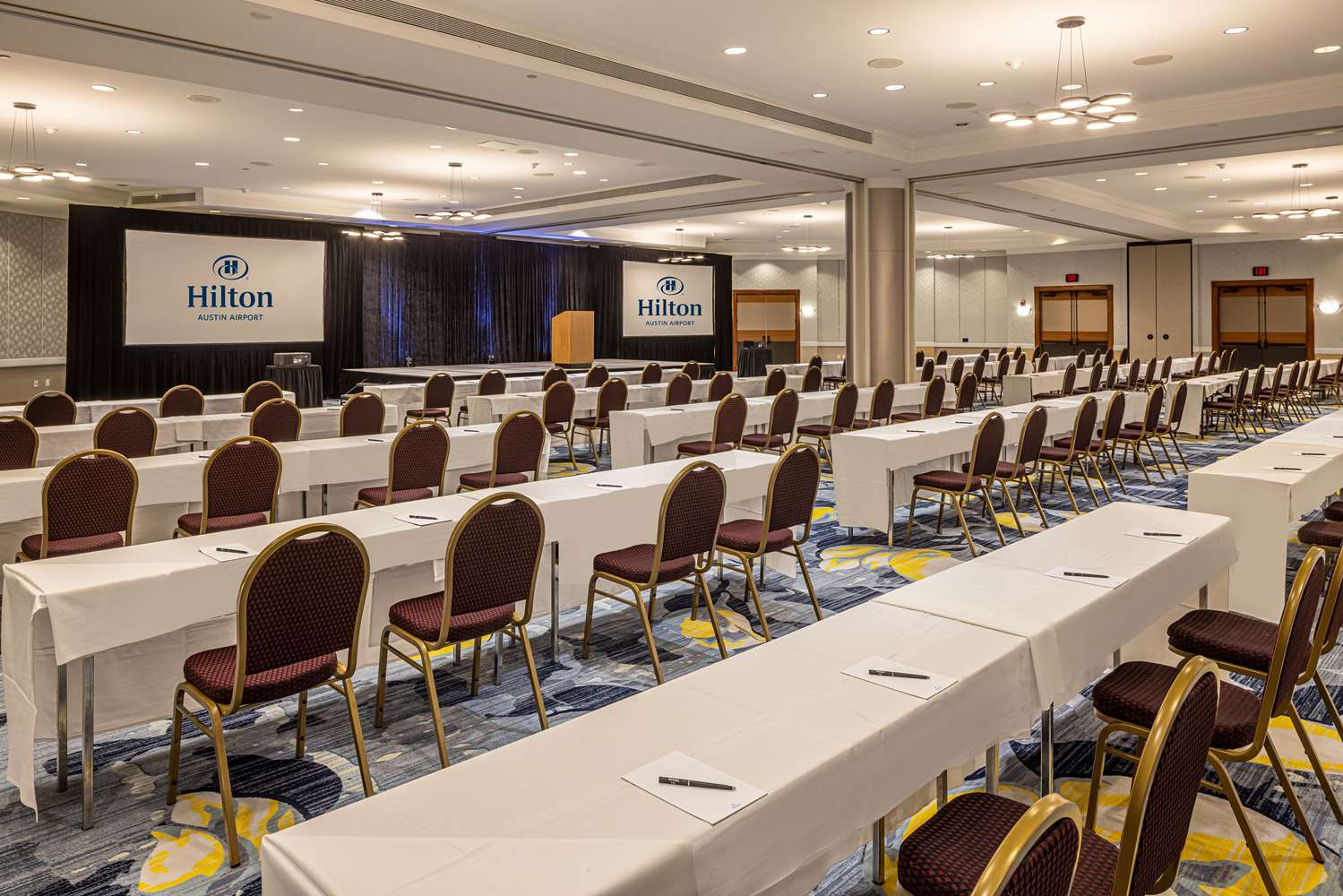 Фото Отель Hilton Austin Airport