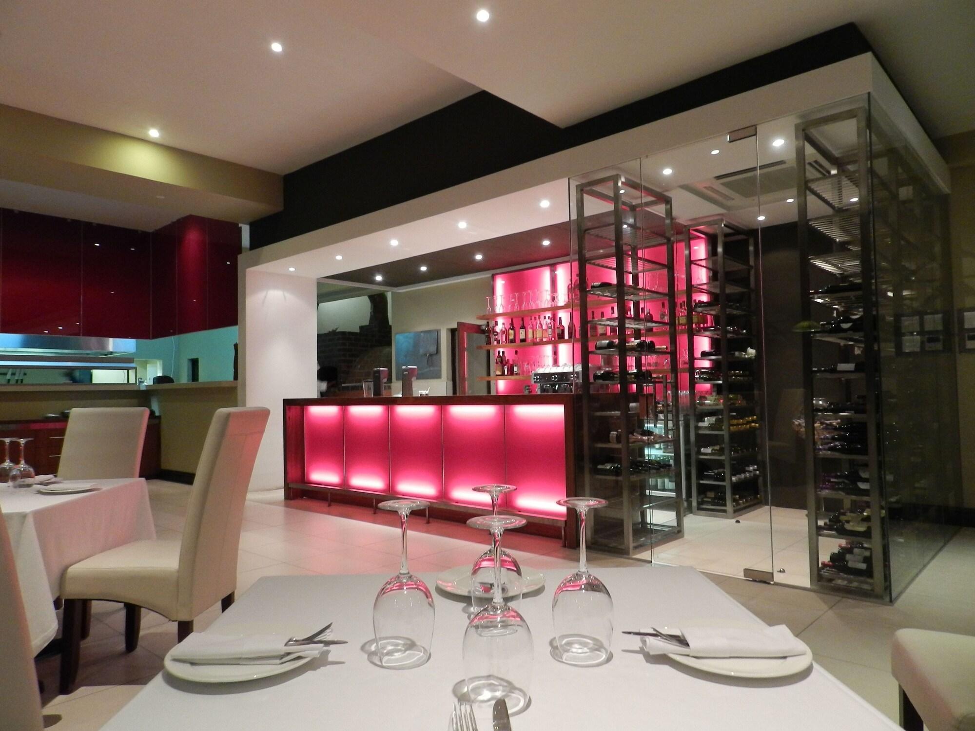 Фото Coco De Mer Boutique Hotel