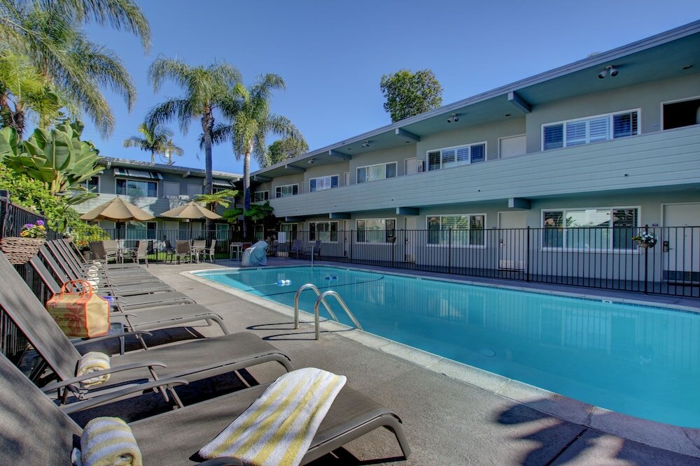 Фото La Avenida Inn