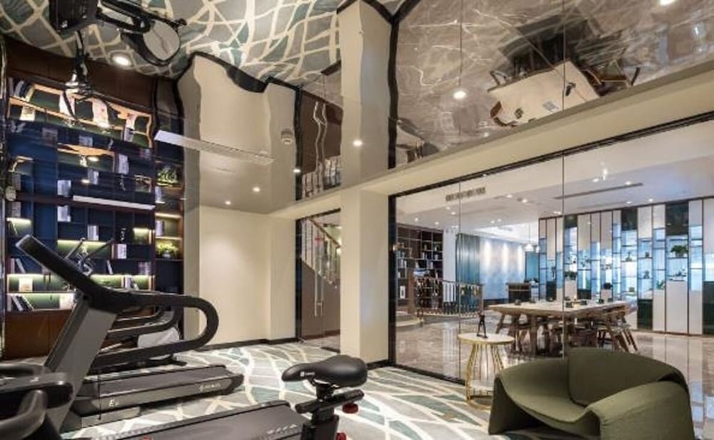 Фото Hiking Hotel Hangzhou