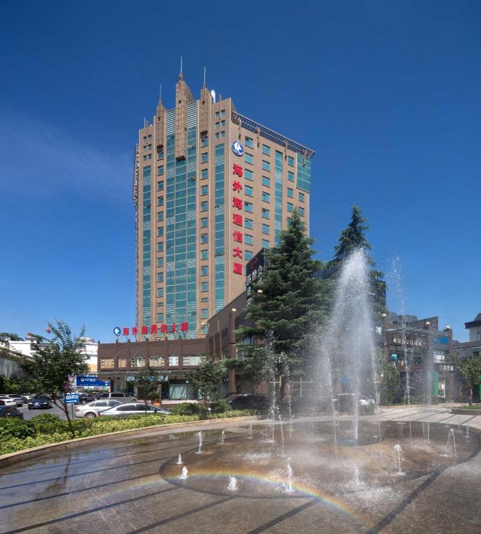 Фото отеля 1