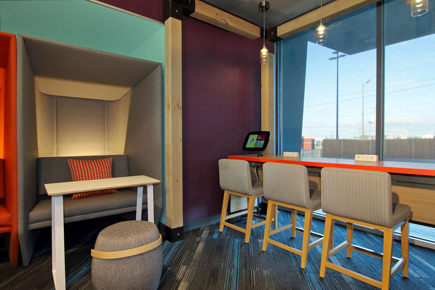 Фото Tru by Hilton Meridian