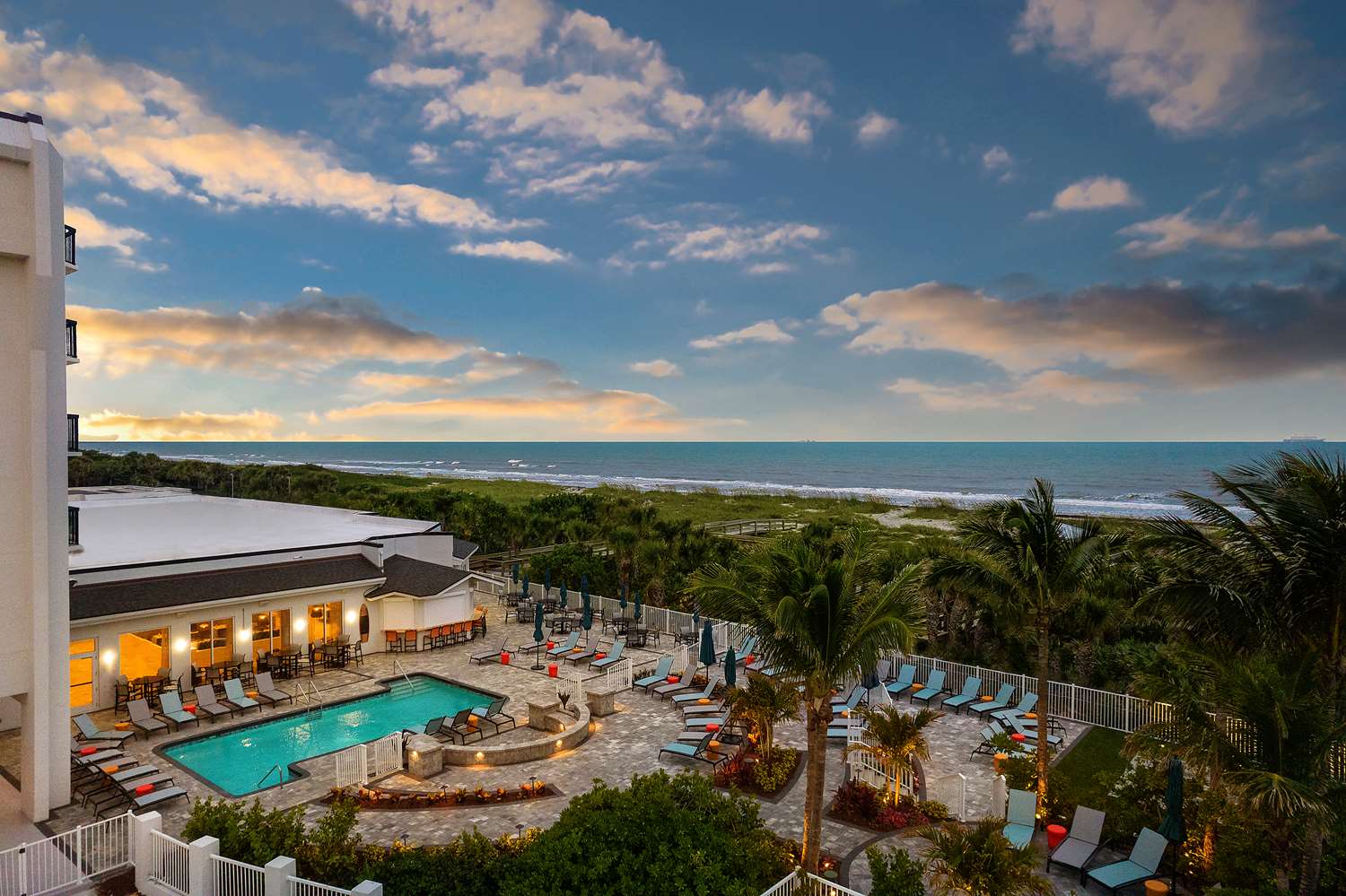 Фото Hilton Garden Inn Cocoa Beach Oceanfront