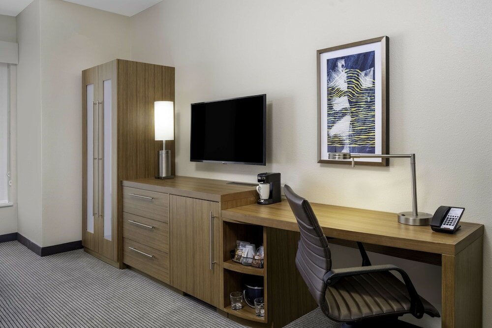 Фото Hyatt Place Fort Worth-Alliance Town Center