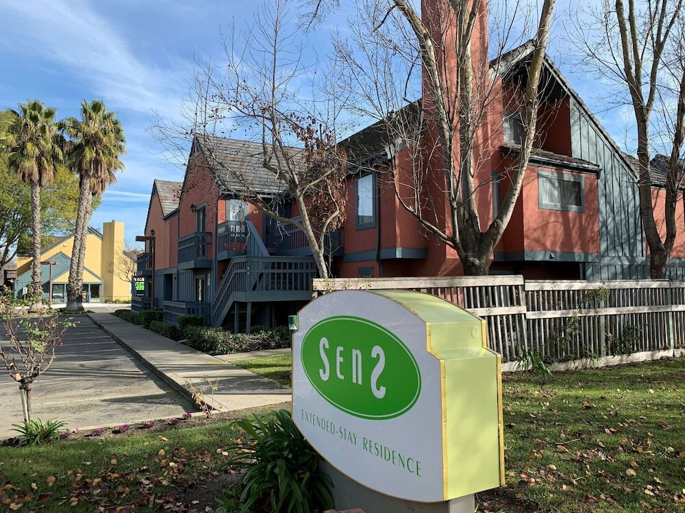 Фото SenS Suites Livermore, SureStay Collection by Best Western