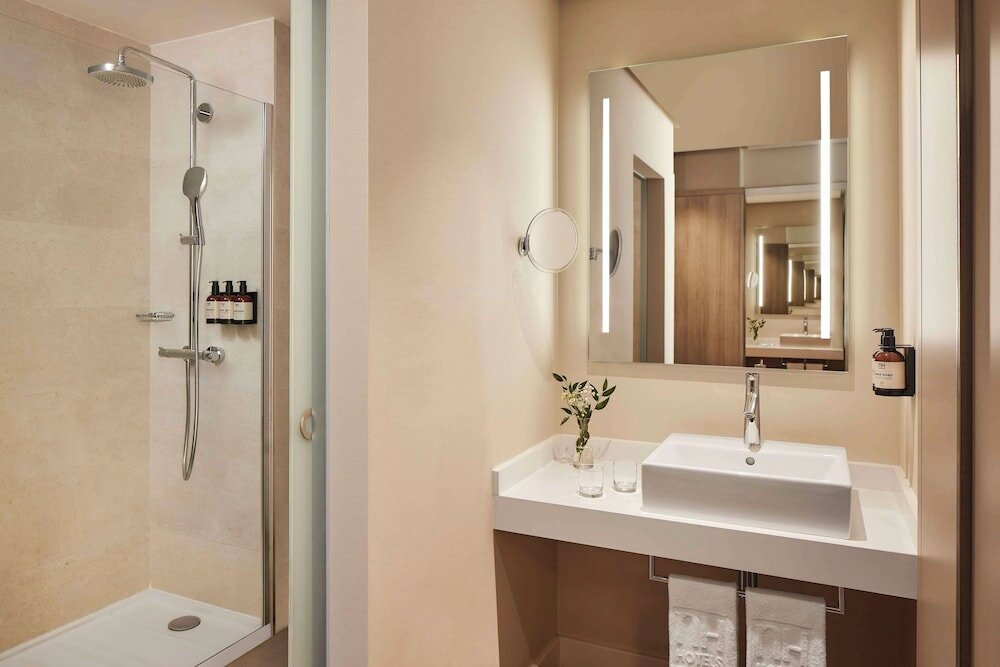 Фото NH Sevilla Plaza de Armas