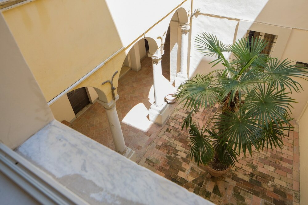 Фото Palazzo Rotati