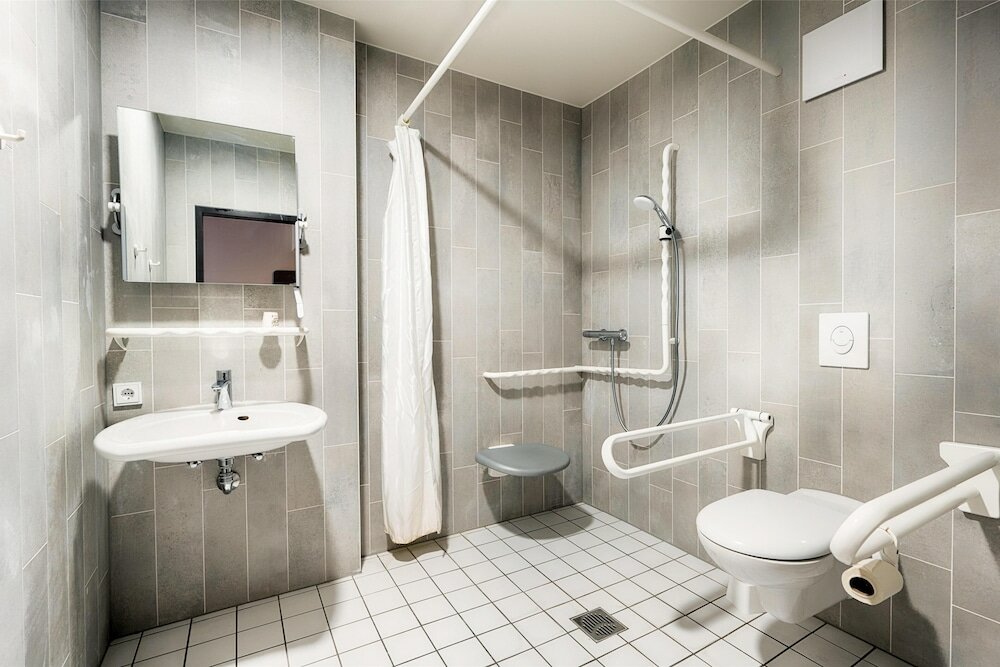 Фото B&b Hotel Wiesbaden