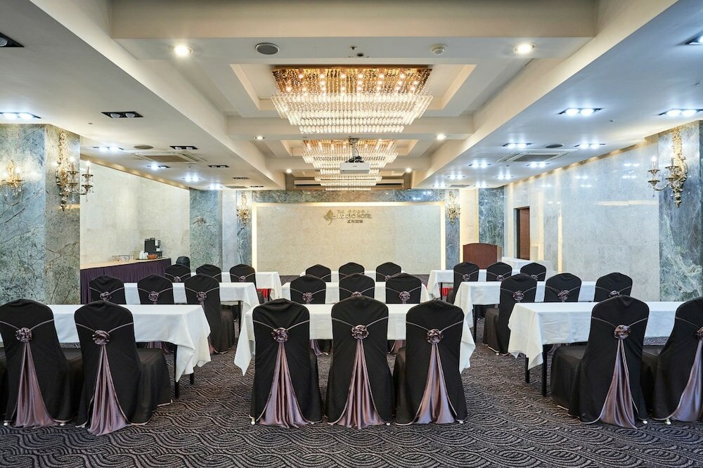 Фото The Koryo Hotel