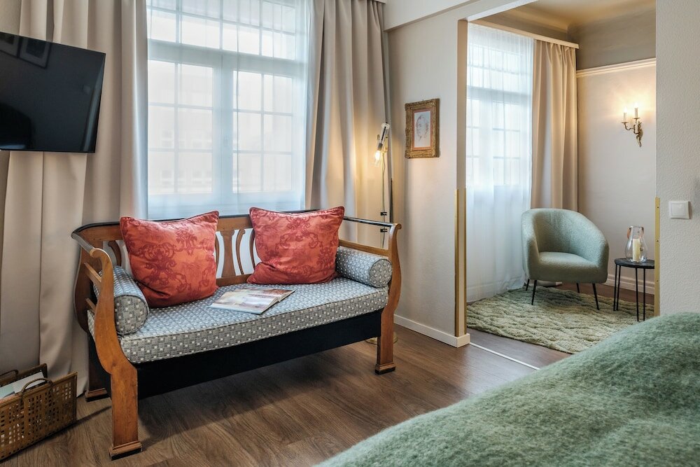 Фото Hotel Würzburger Hof