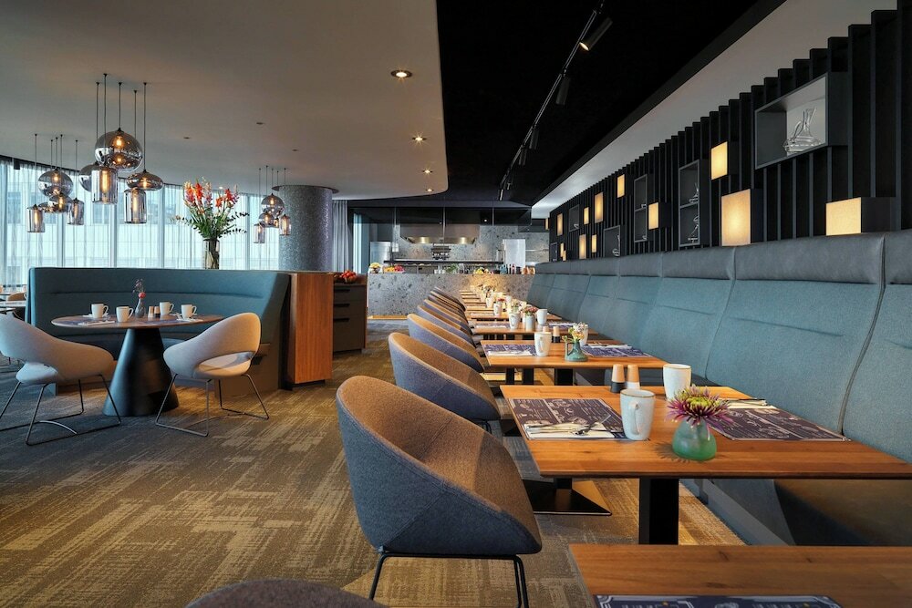 Фото Rotterdam Marriott Hotel