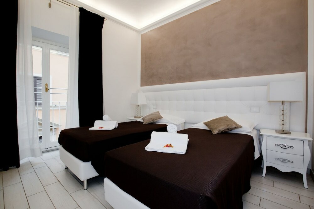 Фото Town House Fontana Di Trevi