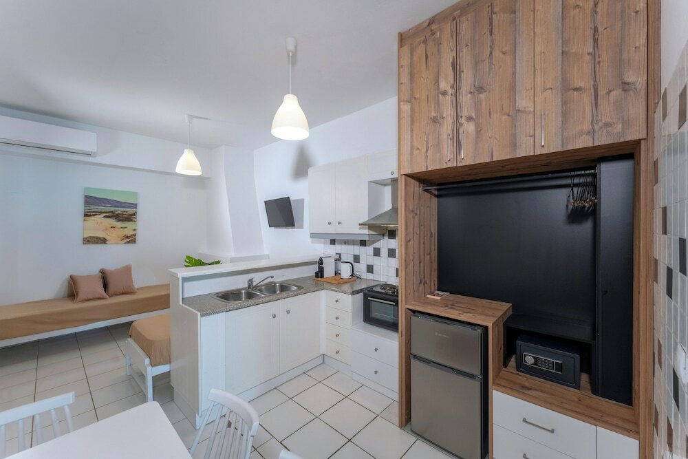 Фото Almare Beach Hotel