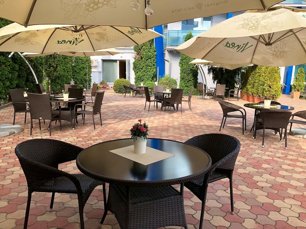 Фото Hotel Dixon