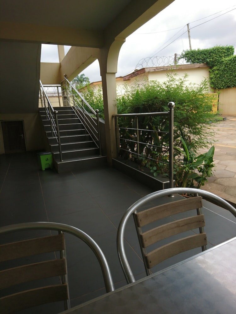 Фото The Golden Apple