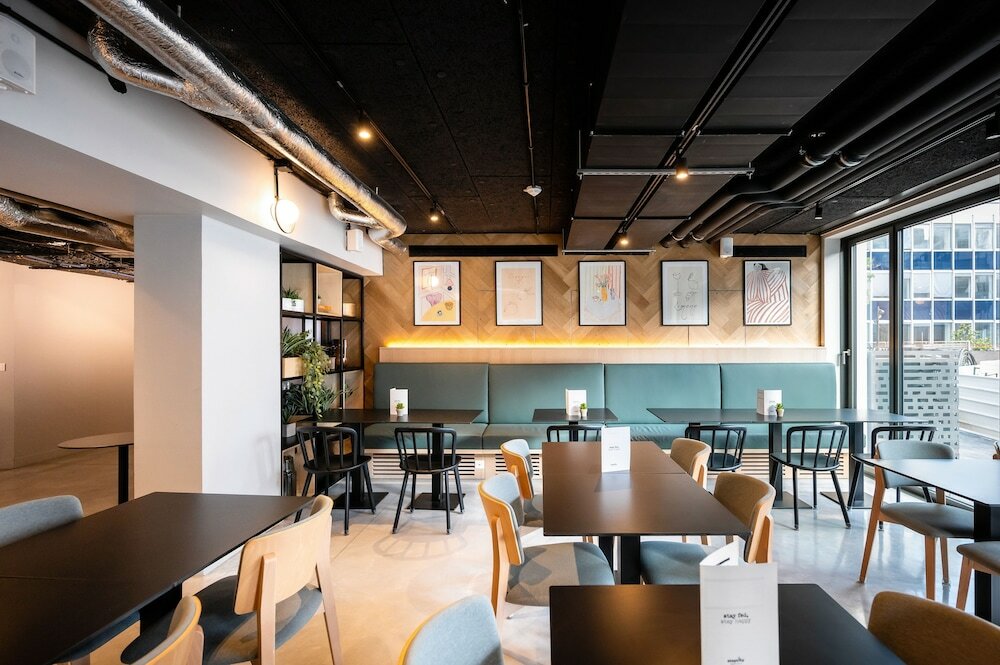 Фото Staycity Aparthotels Paris La Defense