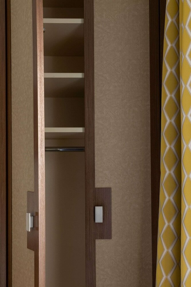 Фото Hotel Le Colisee