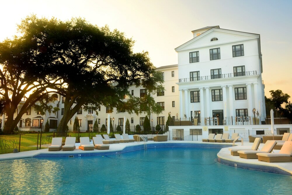 Фото White House Hotel