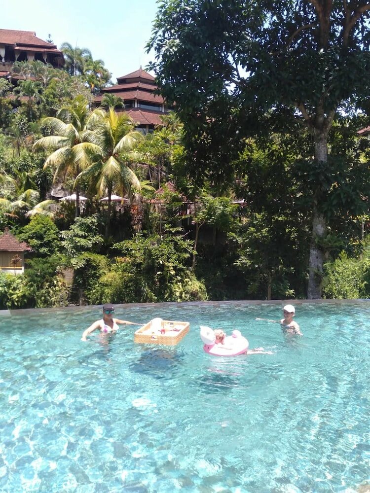 Фото Labak River Hotel by Eps