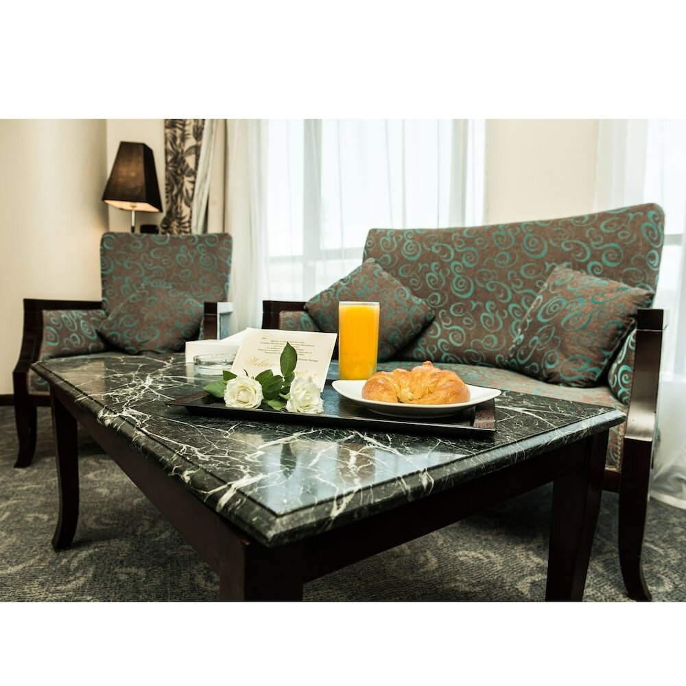 Фото Cherry Maryski Hotel