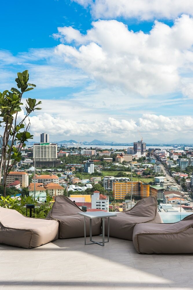 Фото Arbour Hotel and Residence