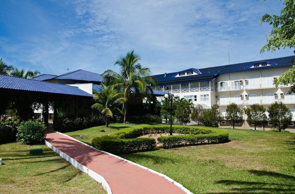 Фото Colonial Plaza Hotel