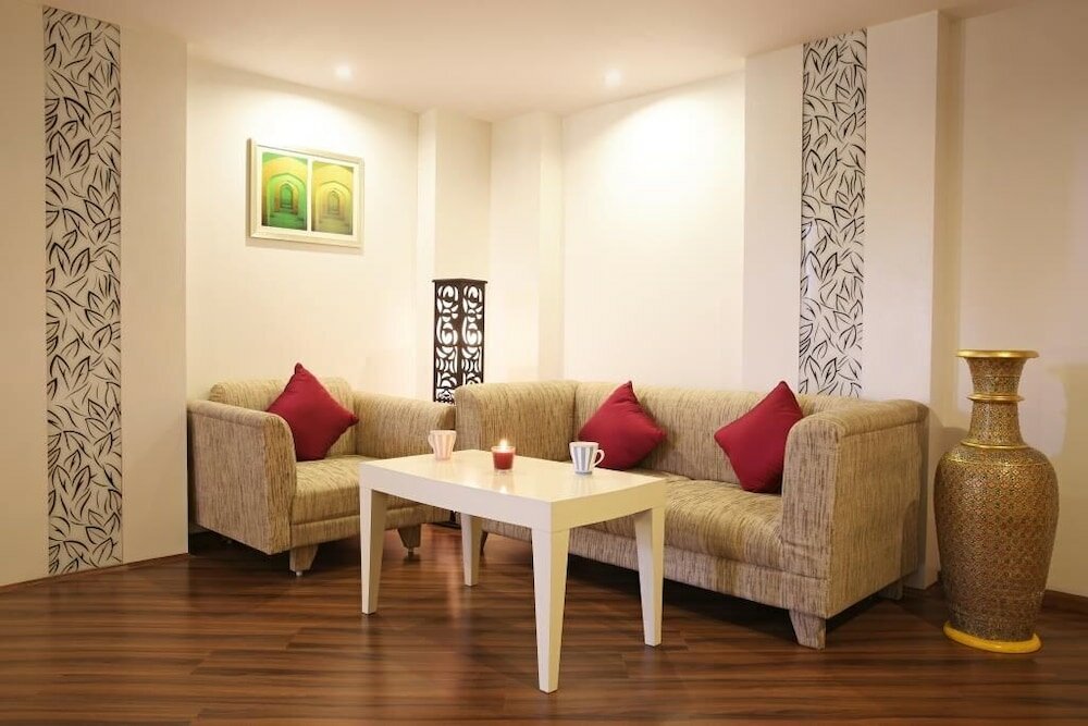 Фото Golden Tulip Jaipur