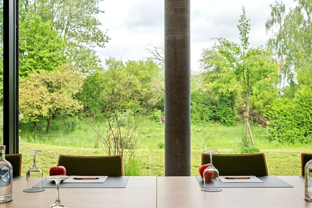 Фото IntercityHotel Zurich Airport