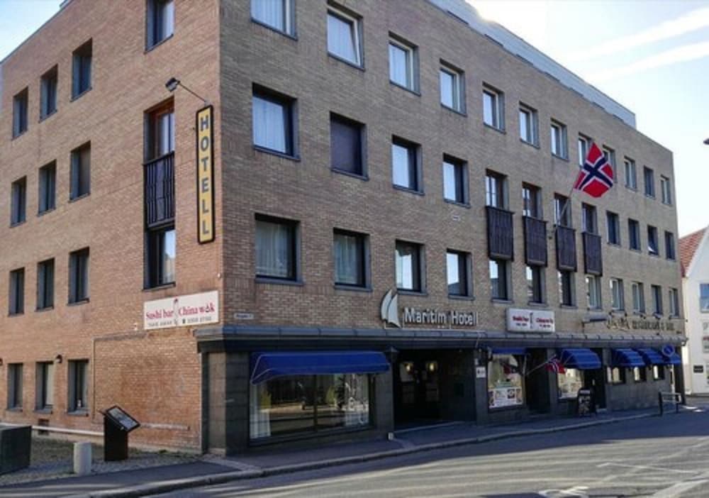 Фото отеля 1