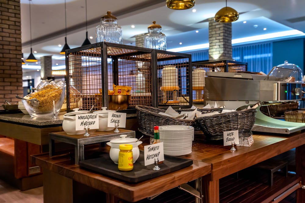 Фото Courtyard by Marriott Oxford South