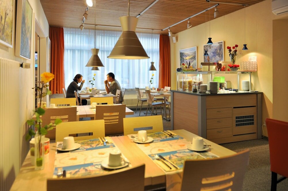 Фото Hotel Derby Interlaken - Action & Relax Hub