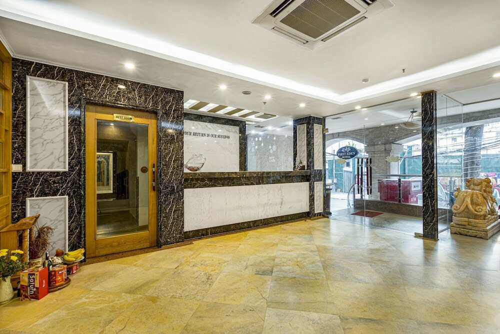 Фото First Eden Hotel