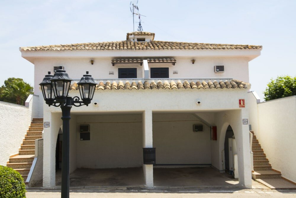 Фото Hotel La Carreta