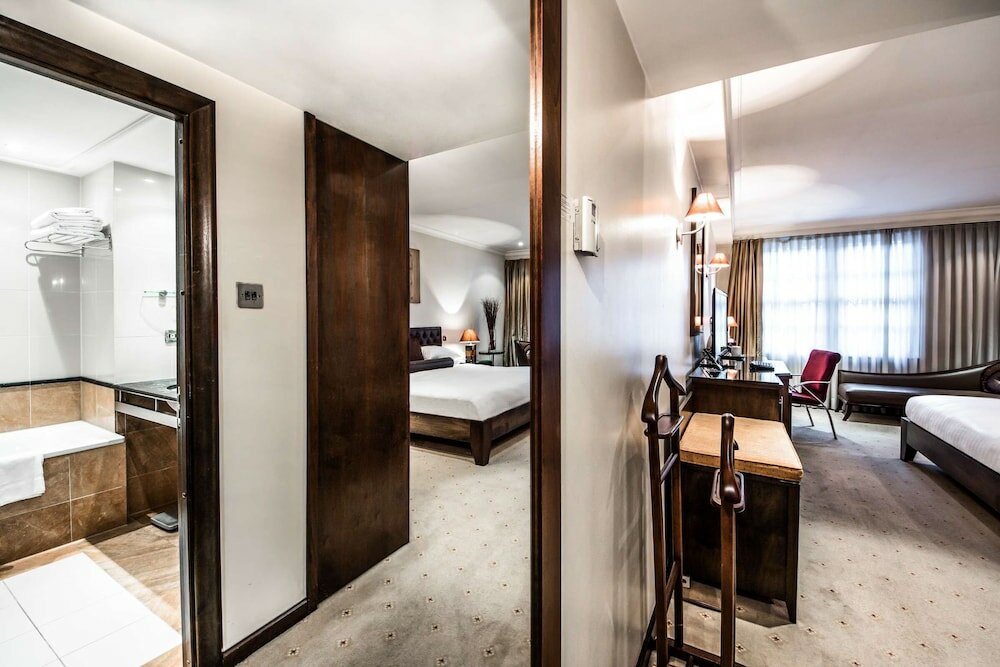 Фото Courthouse Hotel