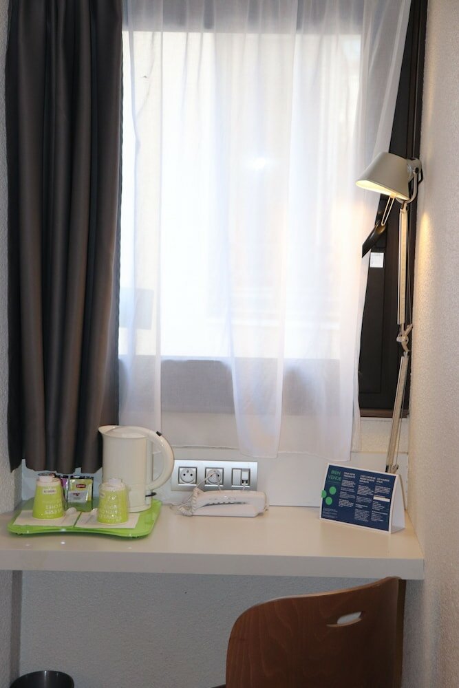 Фото Campanile Lyon Centre Berges du Rhône