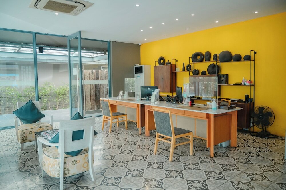 Фото The Park Hotel