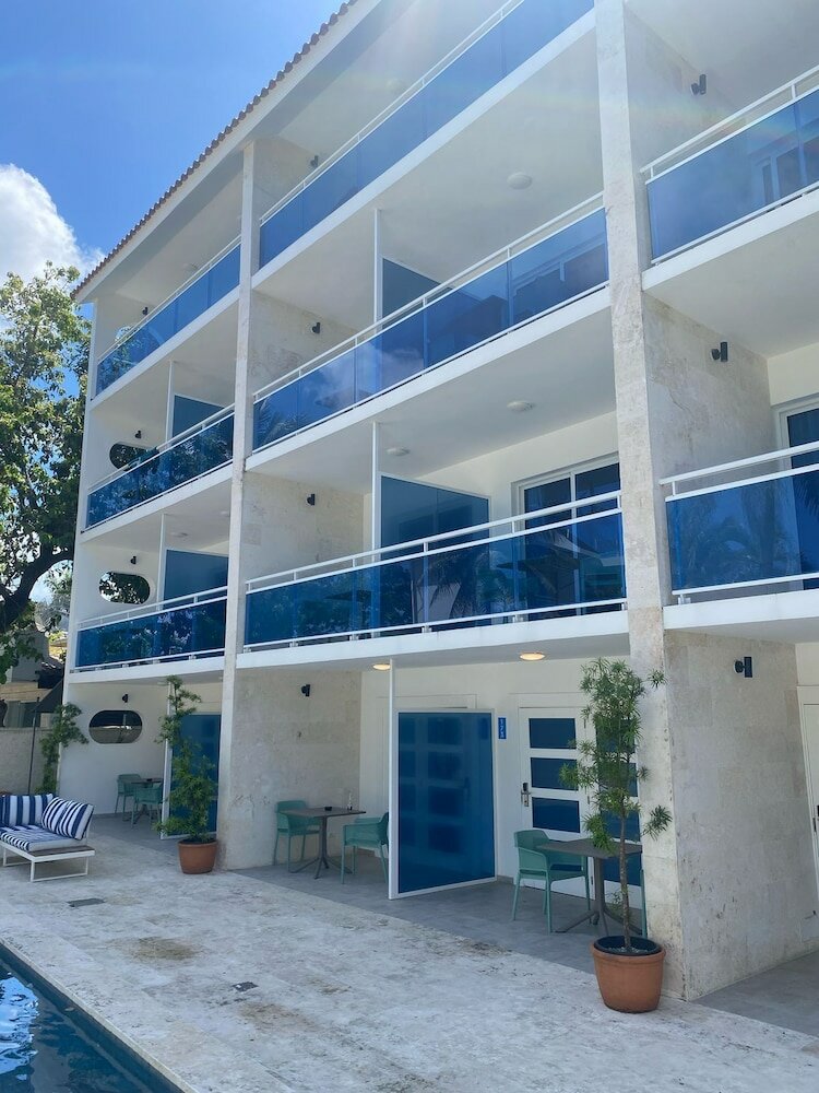 Фото New Garden Hotel