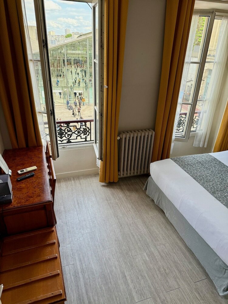 Фото New Hotel Gare du Nord