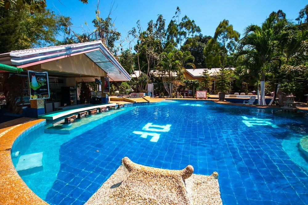 Фото Deep Forest Garden Hotel