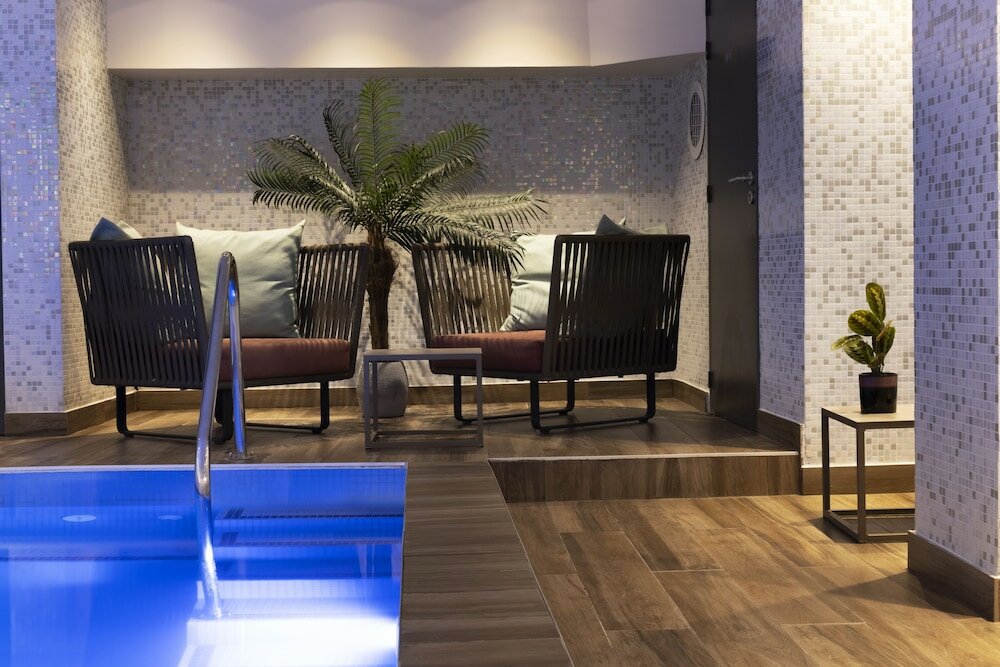 Фото Hôtel Les Matins de Paris & SPA