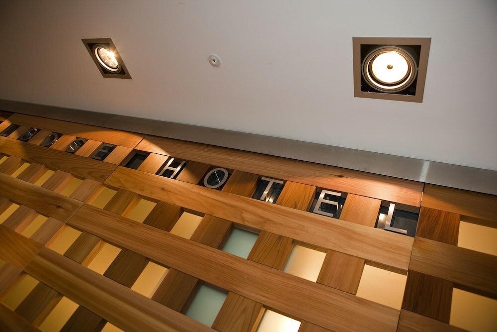 Фото The Lodge Hotel Putney