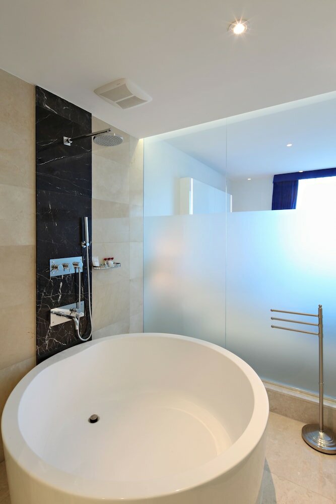 Фото The One Boutique Hotel