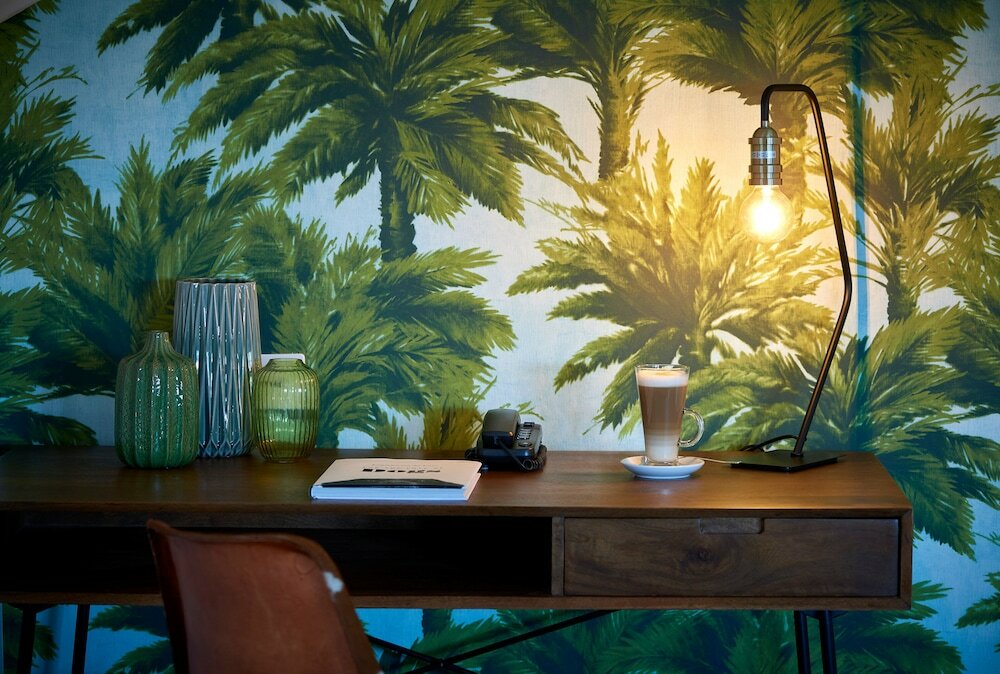 Фото The Lodge Hotel Putney